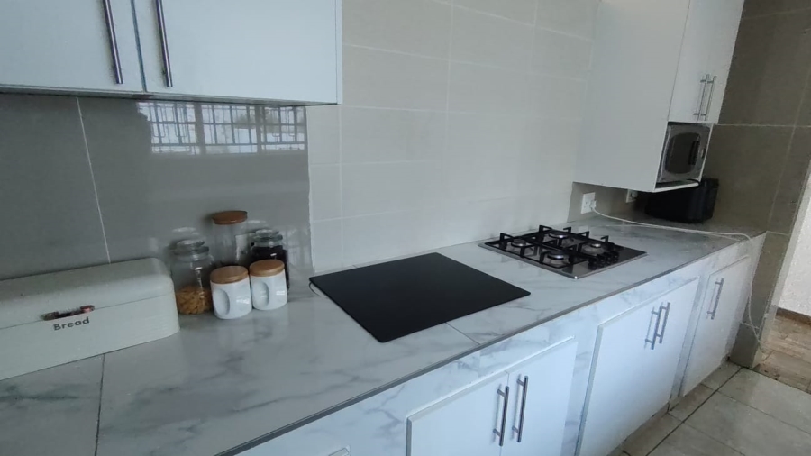 To Let 1 Bedroom Property for Rent in Nelspruit Ext 13 Mpumalanga