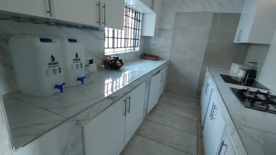 To Let 1 Bedroom Property for Rent in Nelspruit Ext 13 Mpumalanga