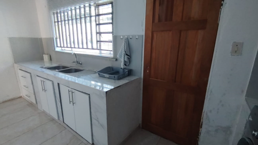 To Let 1 Bedroom Property for Rent in Nelspruit Ext 13 Mpumalanga