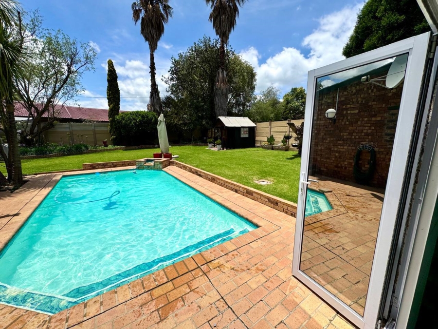3 Bedroom Property for Sale in Sunset Park Mpumalanga