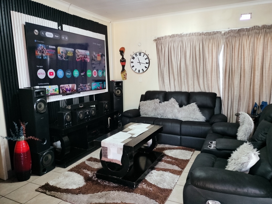 3 Bedroom Property for Sale in Reyno Ridge Mpumalanga
