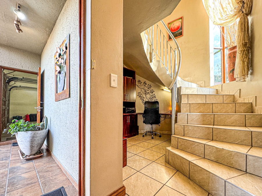 3 Bedroom Property for Sale in Stonehenge Mpumalanga