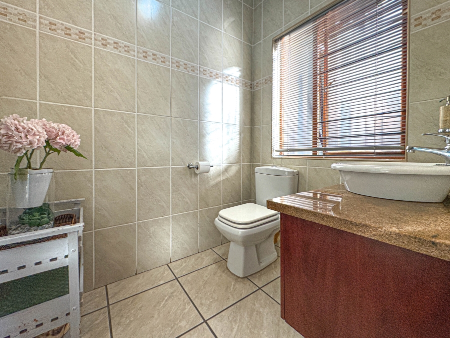 3 Bedroom Property for Sale in Stonehenge Mpumalanga