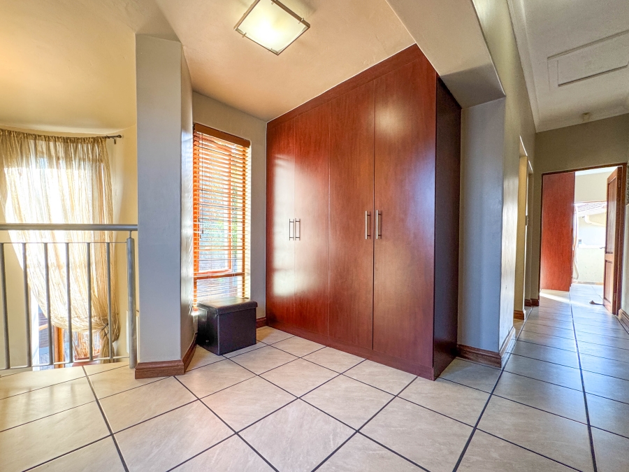 3 Bedroom Property for Sale in Stonehenge Mpumalanga