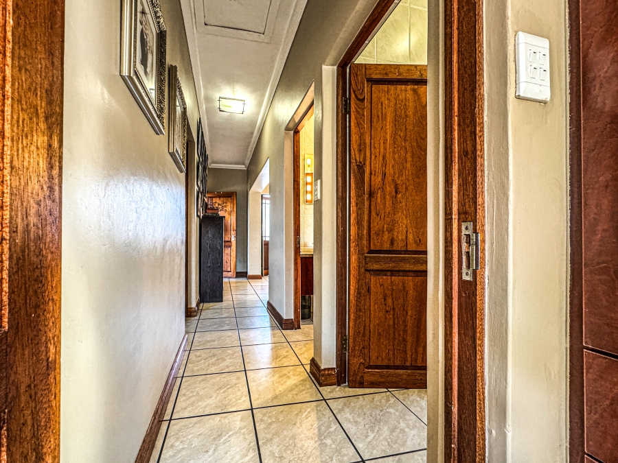3 Bedroom Property for Sale in Stonehenge Mpumalanga