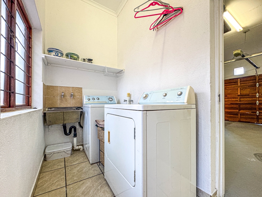 3 Bedroom Property for Sale in Stonehenge Mpumalanga