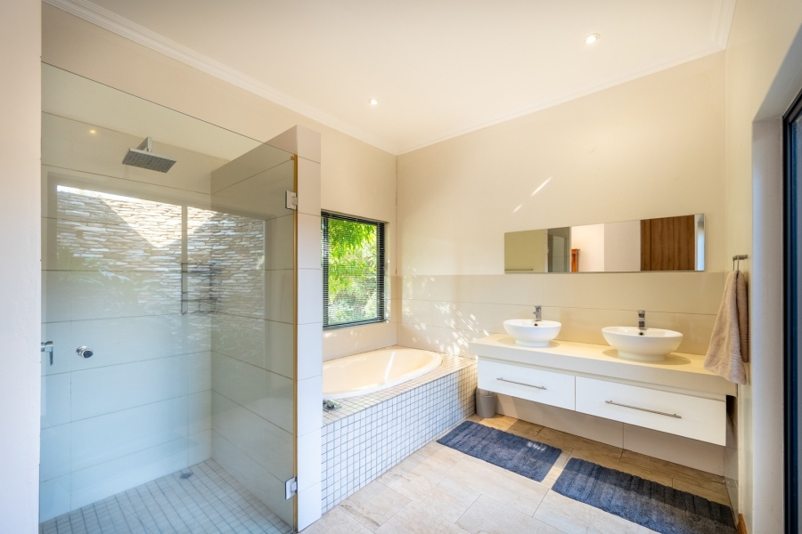 4 Bedroom Property for Sale in White River Estates Mpumalanga