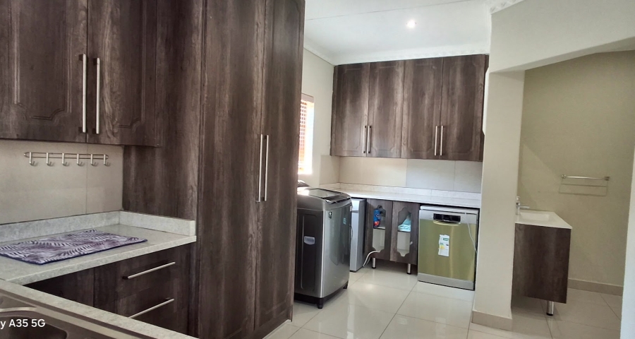 5 Bedroom Property for Sale in Wild Fig Country Estate Mpumalanga