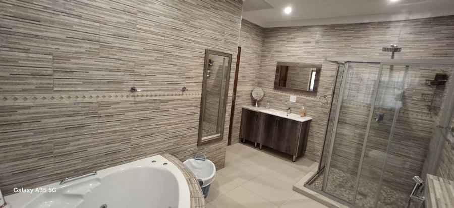 5 Bedroom Property for Sale in Wild Fig Country Estate Mpumalanga