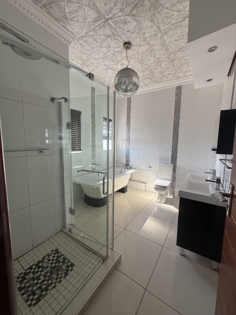 4 Bedroom Property for Sale in Ben Fleur Mpumalanga