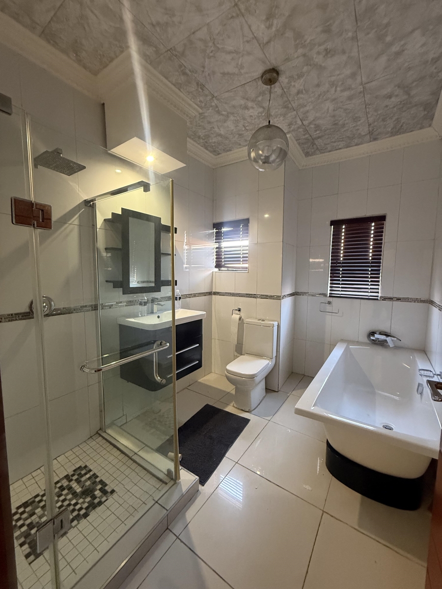4 Bedroom Property for Sale in Ben Fleur Mpumalanga