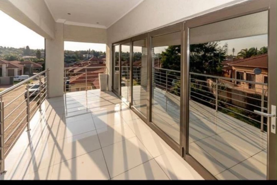 4 Bedroom Property for Sale in Ben Fleur Mpumalanga