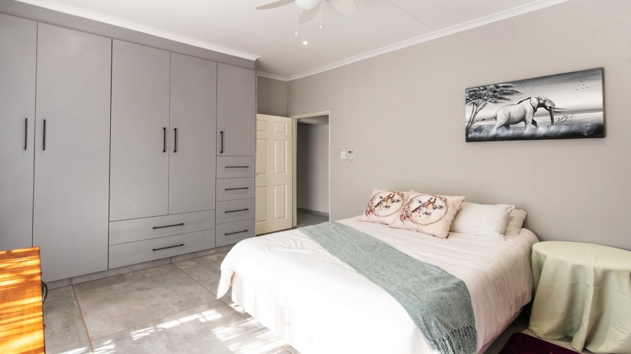 4 Bedroom Property for Sale in Marloth Park Mpumalanga