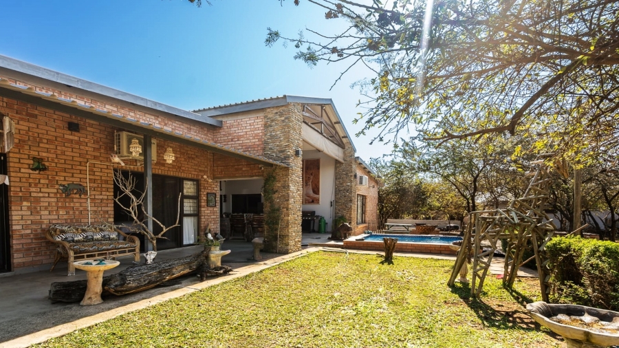 4 Bedroom Property for Sale in Marloth Park Mpumalanga