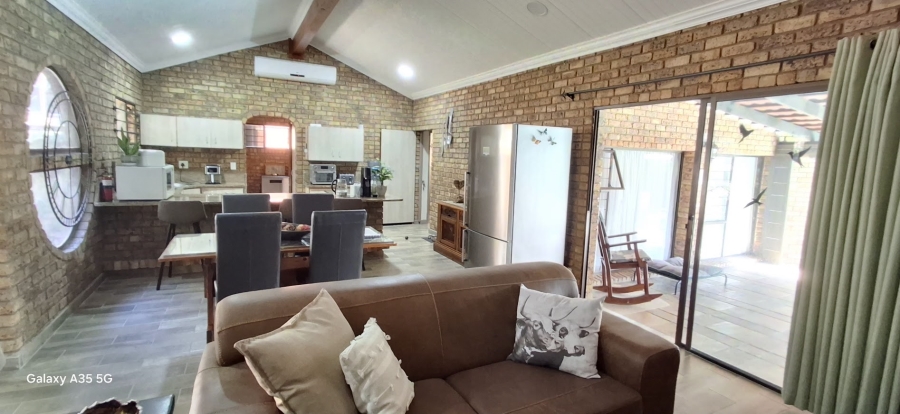 3 Bedroom Property for Sale in Sonheuwel Ext 1 Mpumalanga