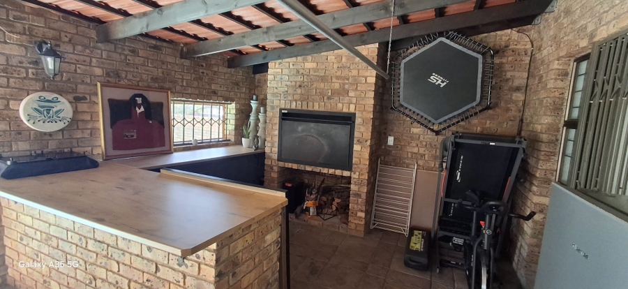 3 Bedroom Property for Sale in Sonheuwel Ext 1 Mpumalanga