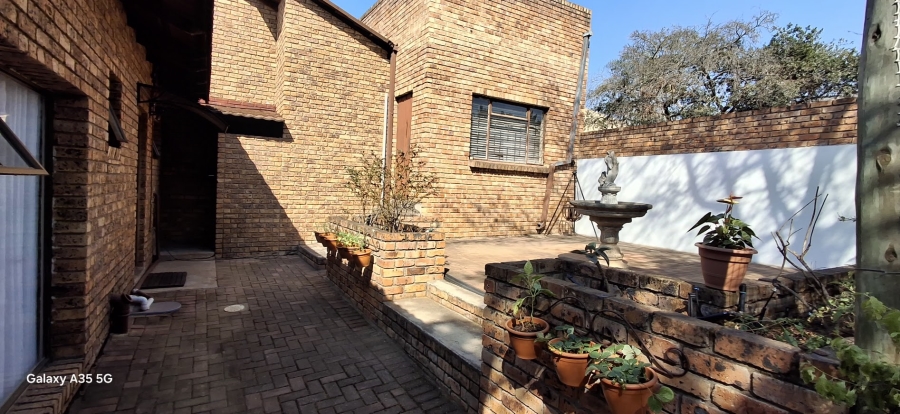 3 Bedroom Property for Sale in Sonheuwel Ext 1 Mpumalanga