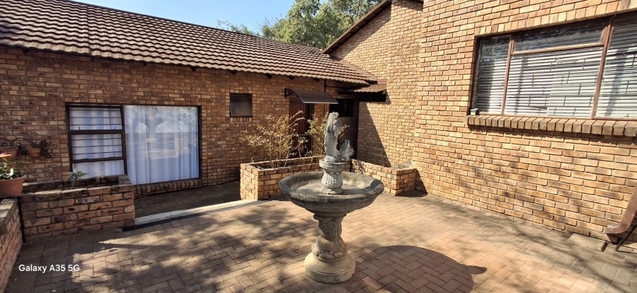 3 Bedroom Property for Sale in Sonheuwel Ext 1 Mpumalanga