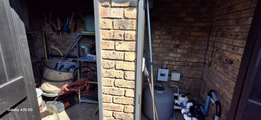 3 Bedroom Property for Sale in Sonheuwel Ext 1 Mpumalanga