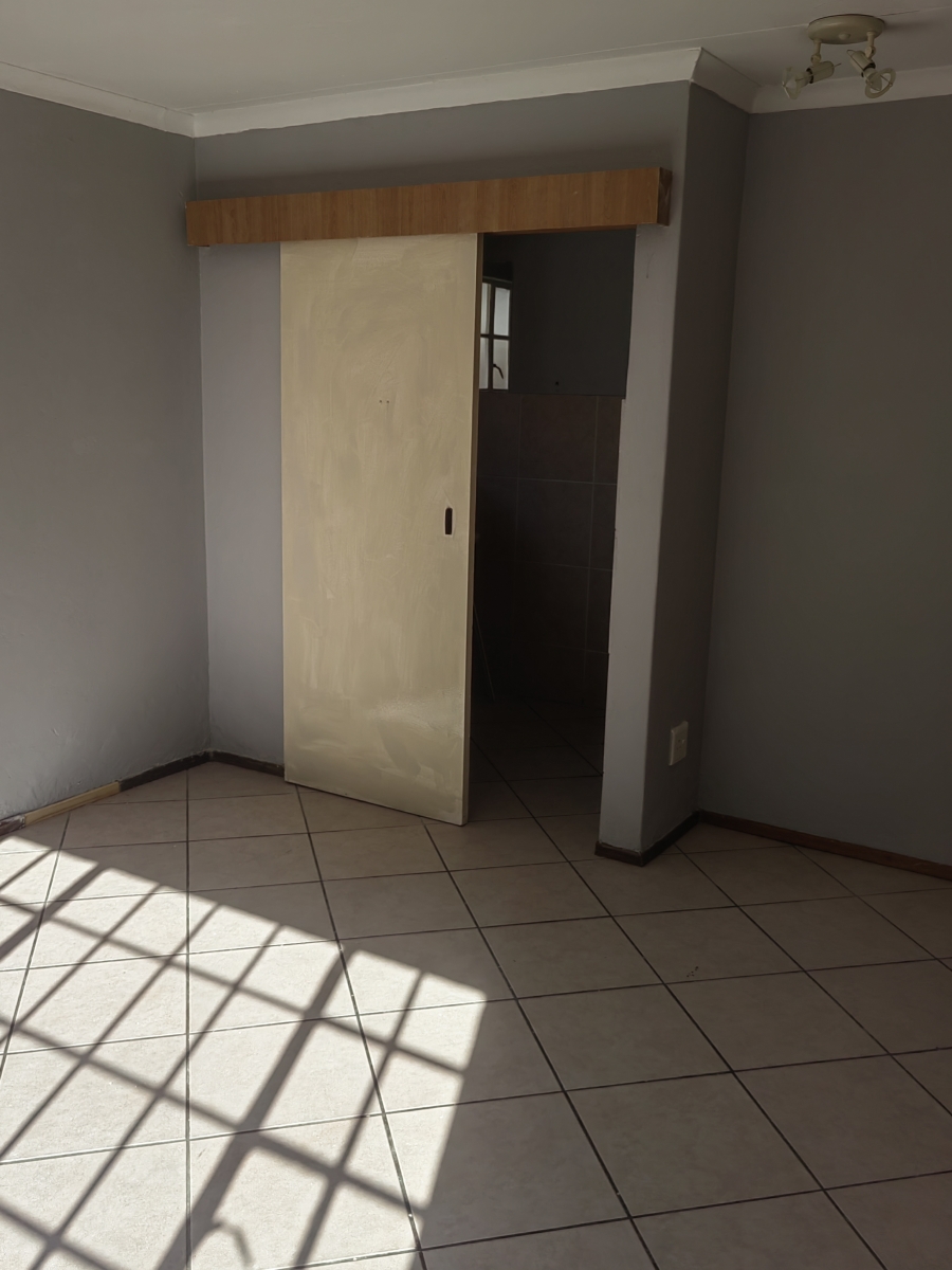5 Bedroom Property for Sale in Stonehenge Mpumalanga