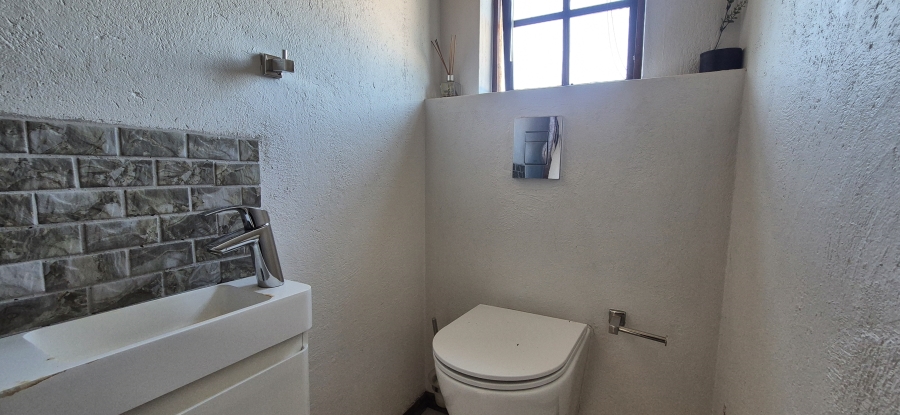 5 Bedroom Property for Sale in Steiltes Mpumalanga