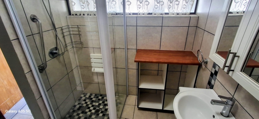 1 Bedroom Property for Sale in West Acres Ext 15 Mpumalanga