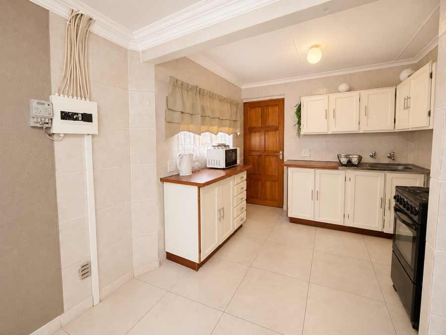 To Let 1 Bedroom Property for Rent in Cosmosrand Mpumalanga