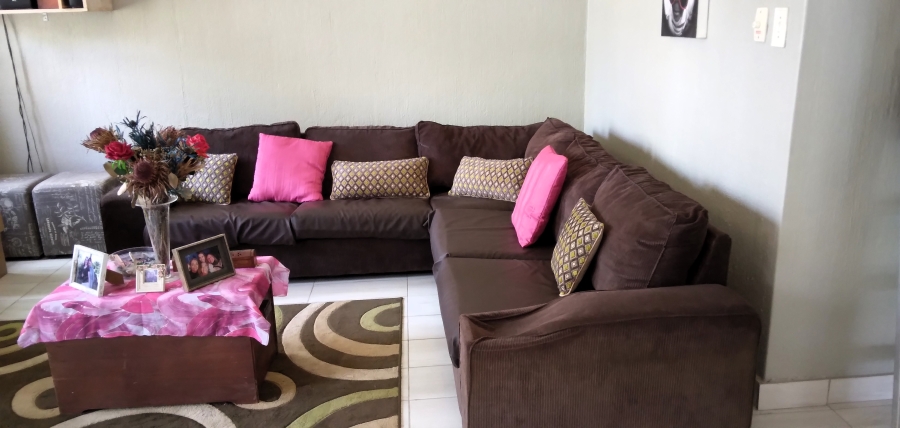 2 Bedroom Property for Sale in White River Ext 16 Mpumalanga