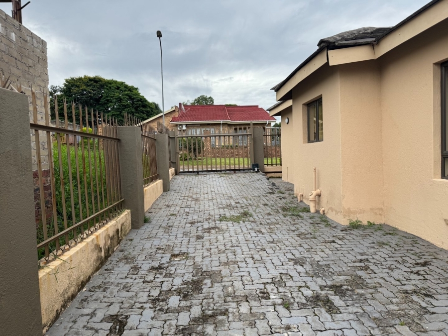 3 Bedroom Property for Sale in White River Ext 49 Mpumalanga