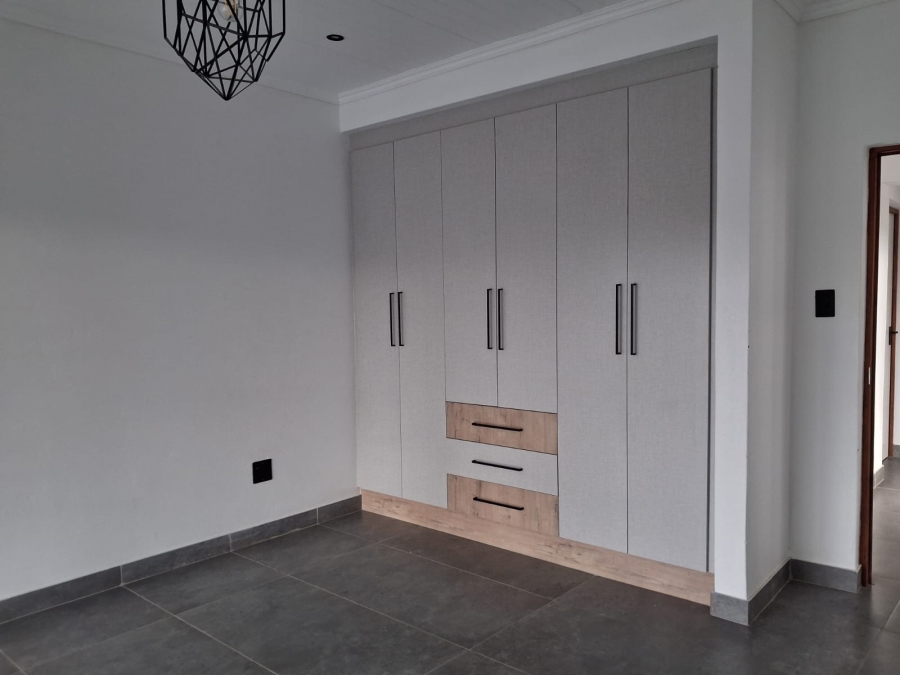 4 Bedroom Property for Sale in The Rest Nature Estate Mpumalanga