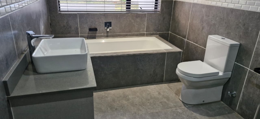 4 Bedroom Property for Sale in The Rest Nature Estate Mpumalanga