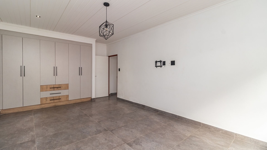 4 Bedroom Property for Sale in The Rest Nature Estate Mpumalanga