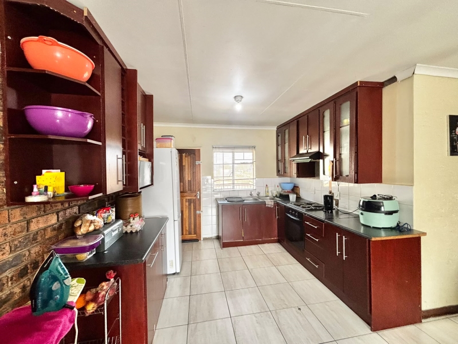 2 Bedroom Property for Sale in Noordrand Mpumalanga