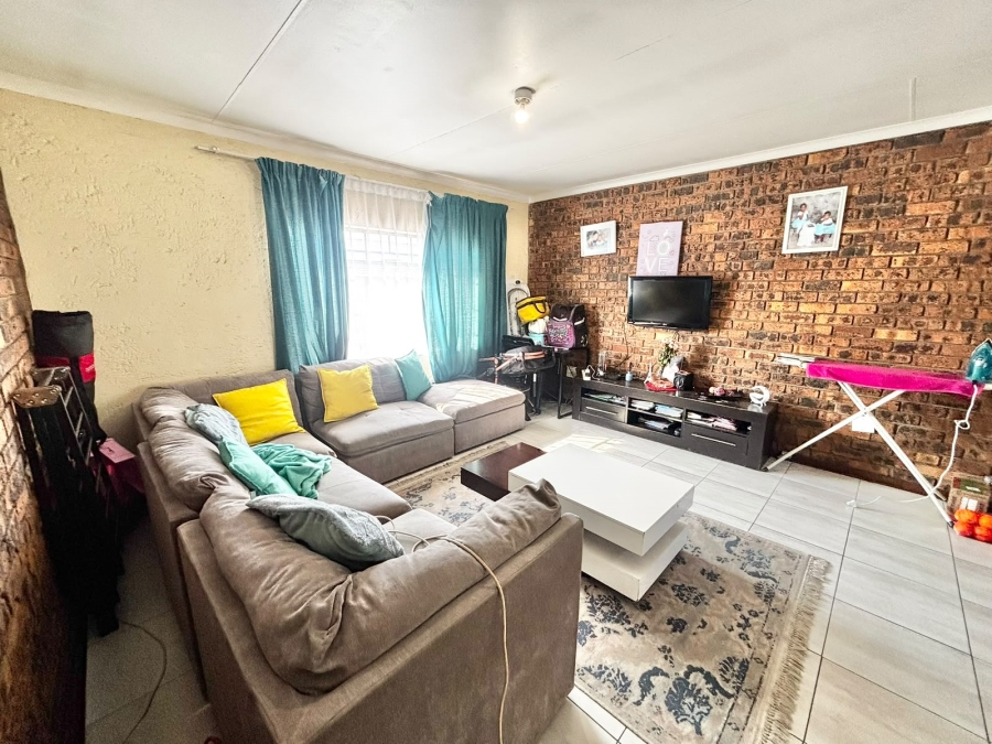 2 Bedroom Property for Sale in Noordrand Mpumalanga