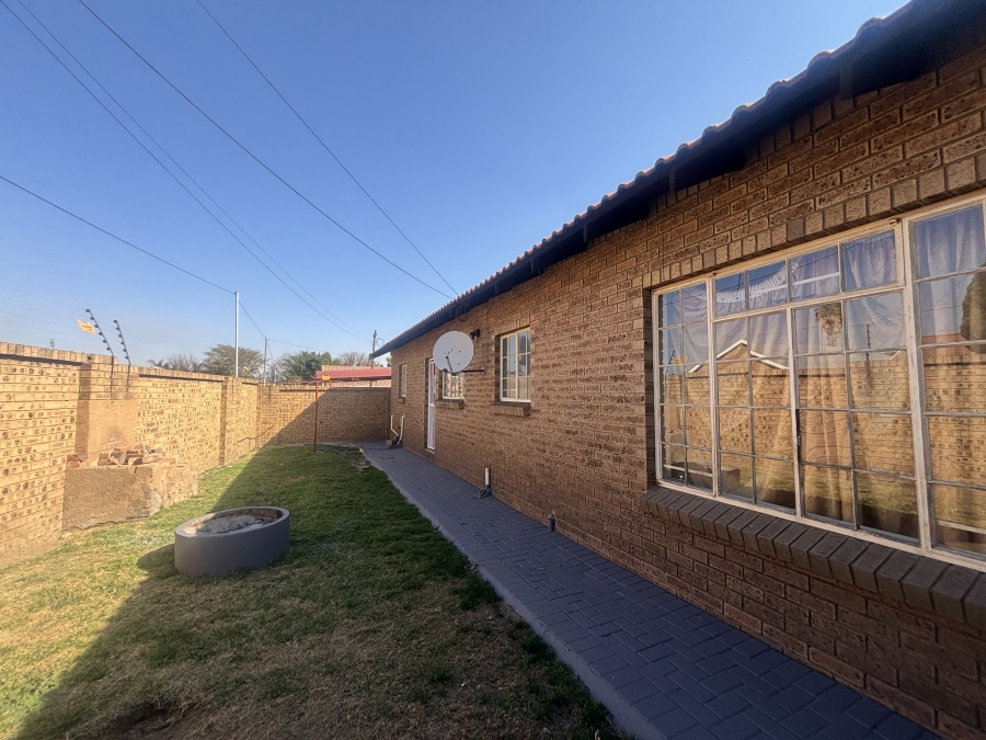 To Let 2 Bedroom Property for Rent in Reyno Ridge Mpumalanga
