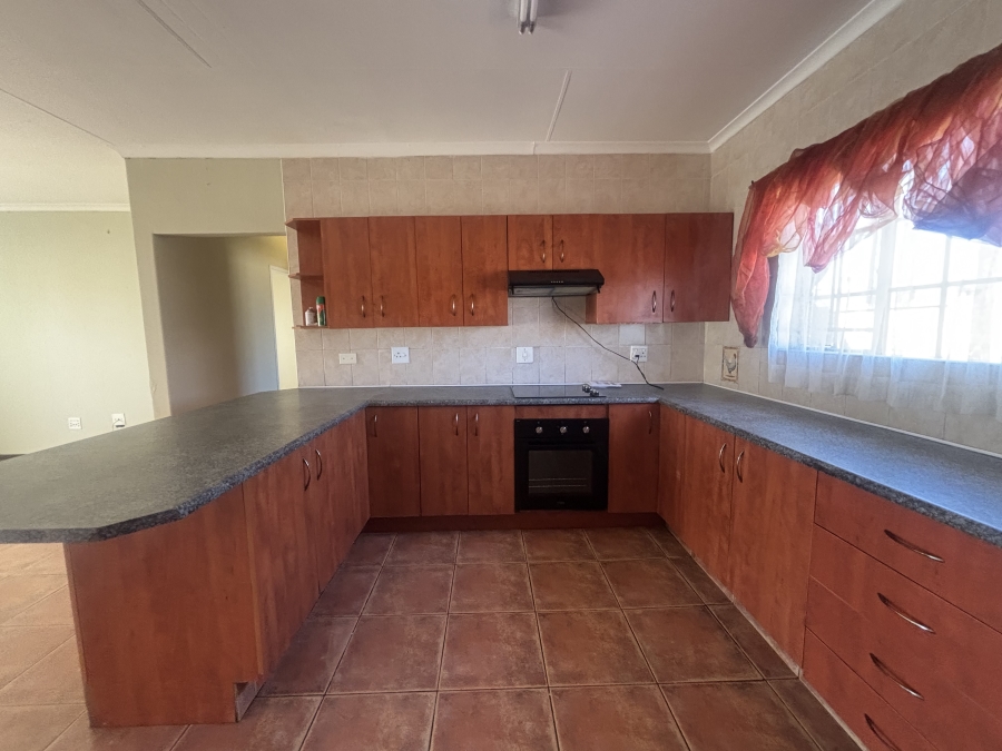 To Let 2 Bedroom Property for Rent in Reyno Ridge Mpumalanga