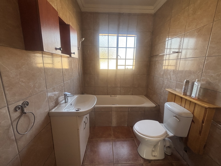 To Let 2 Bedroom Property for Rent in Reyno Ridge Mpumalanga