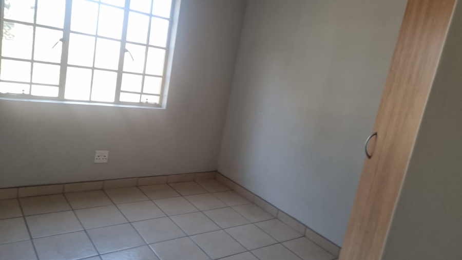 To Let 2 Bedroom Property for Rent in Reyno Ridge Mpumalanga