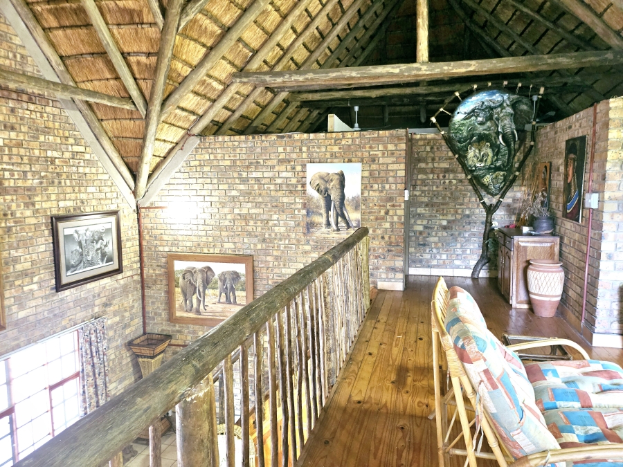 6 Bedroom Property for Sale in Marloth Park Mpumalanga