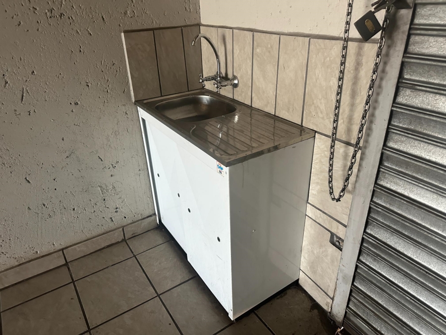 To Let Commercial Property for Rent in Naaupoort Mpumalanga