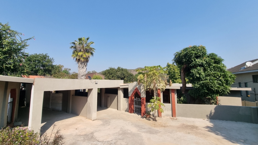 5 Bedroom Property for Sale in Nelspruit Ext 2 Mpumalanga