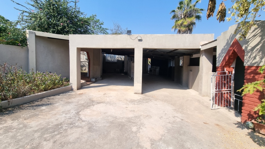 5 Bedroom Property for Sale in Nelspruit Ext 2 Mpumalanga