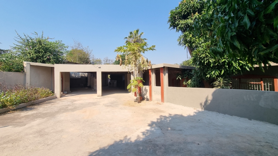 5 Bedroom Property for Sale in Nelspruit Ext 2 Mpumalanga