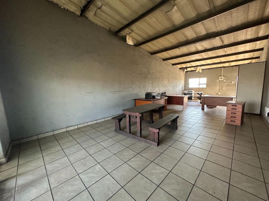 To Let Commercial Property for Rent in Naaupoort Mpumalanga