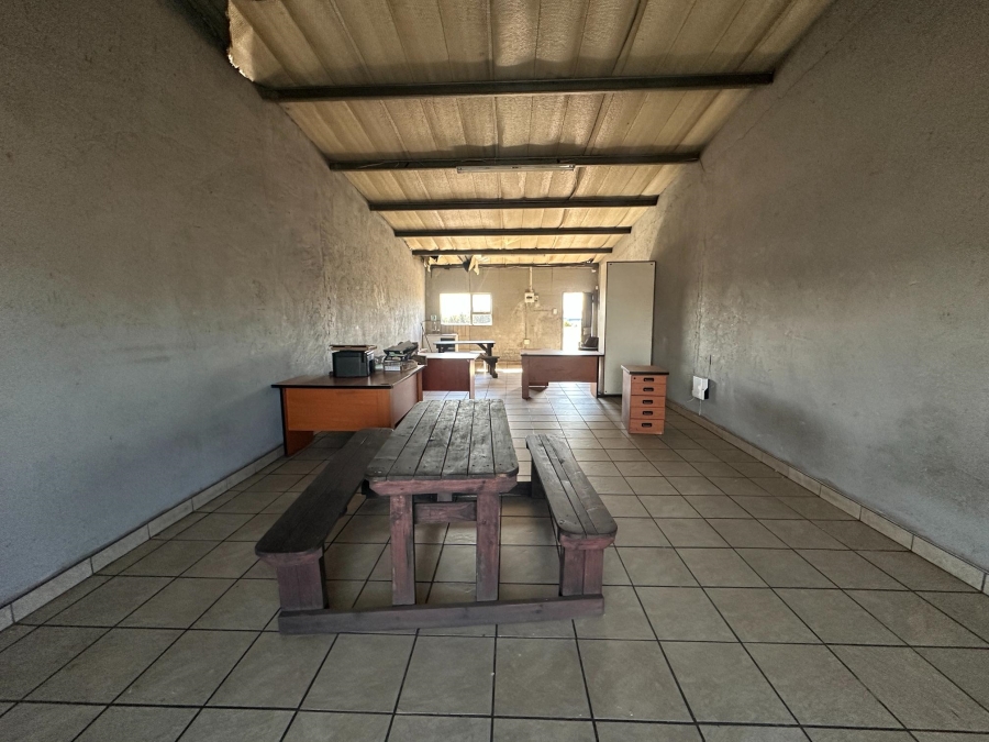 To Let Commercial Property for Rent in Naaupoort Mpumalanga