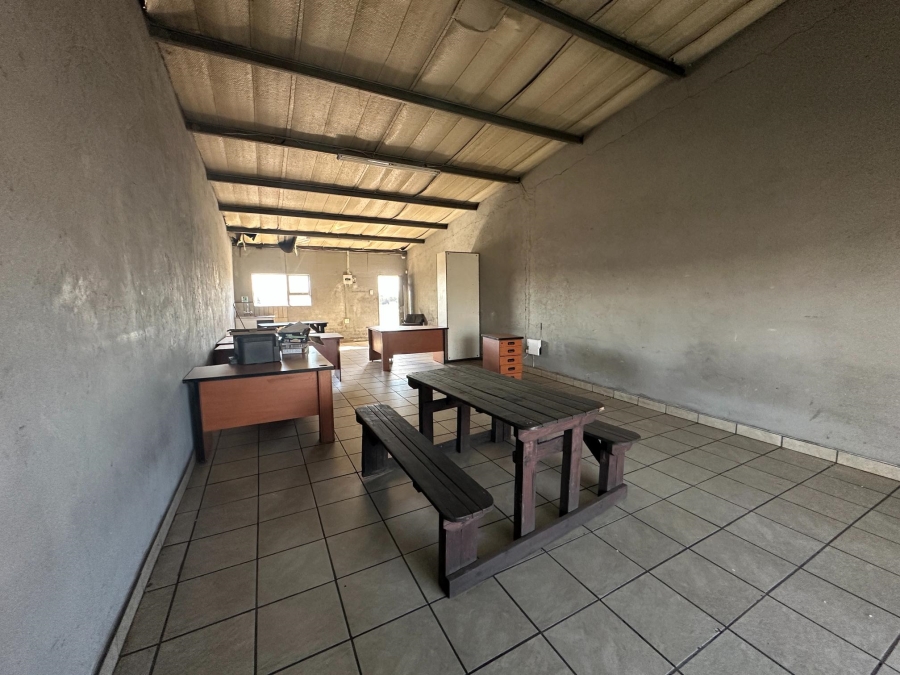 To Let Commercial Property for Rent in Naaupoort Mpumalanga