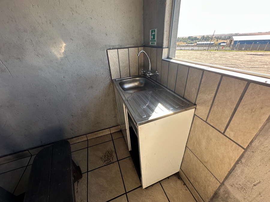 To Let Commercial Property for Rent in Naaupoort Mpumalanga