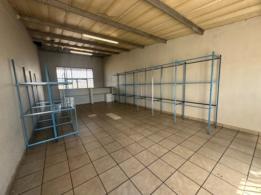 To Let Commercial Property for Rent in Naaupoort Mpumalanga