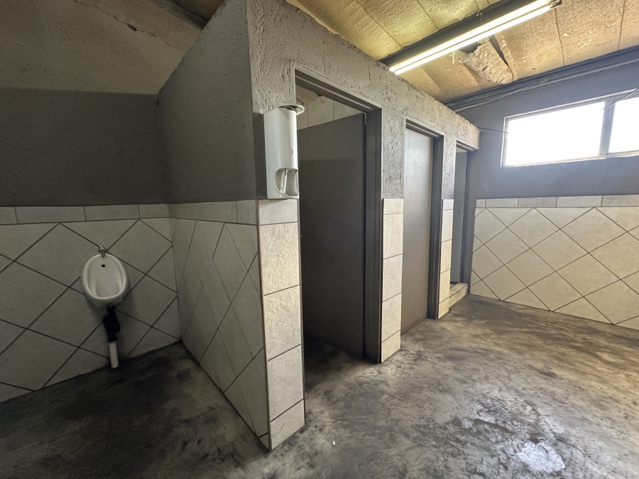 To Let Commercial Property for Rent in Naaupoort Mpumalanga