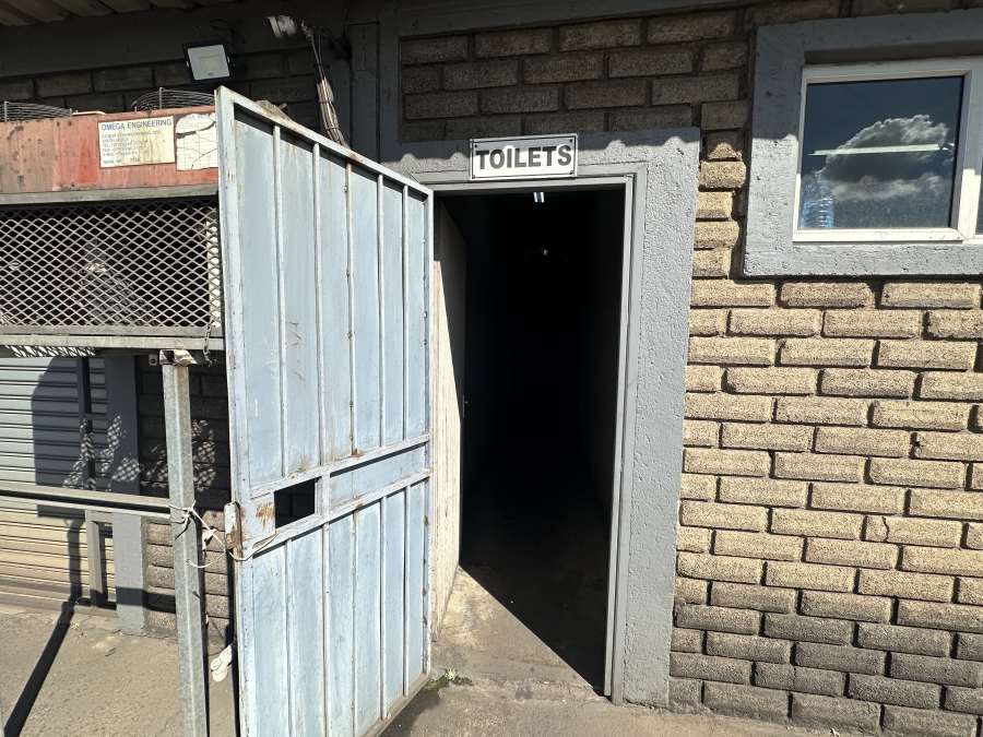 To Let Commercial Property for Rent in Naaupoort Mpumalanga